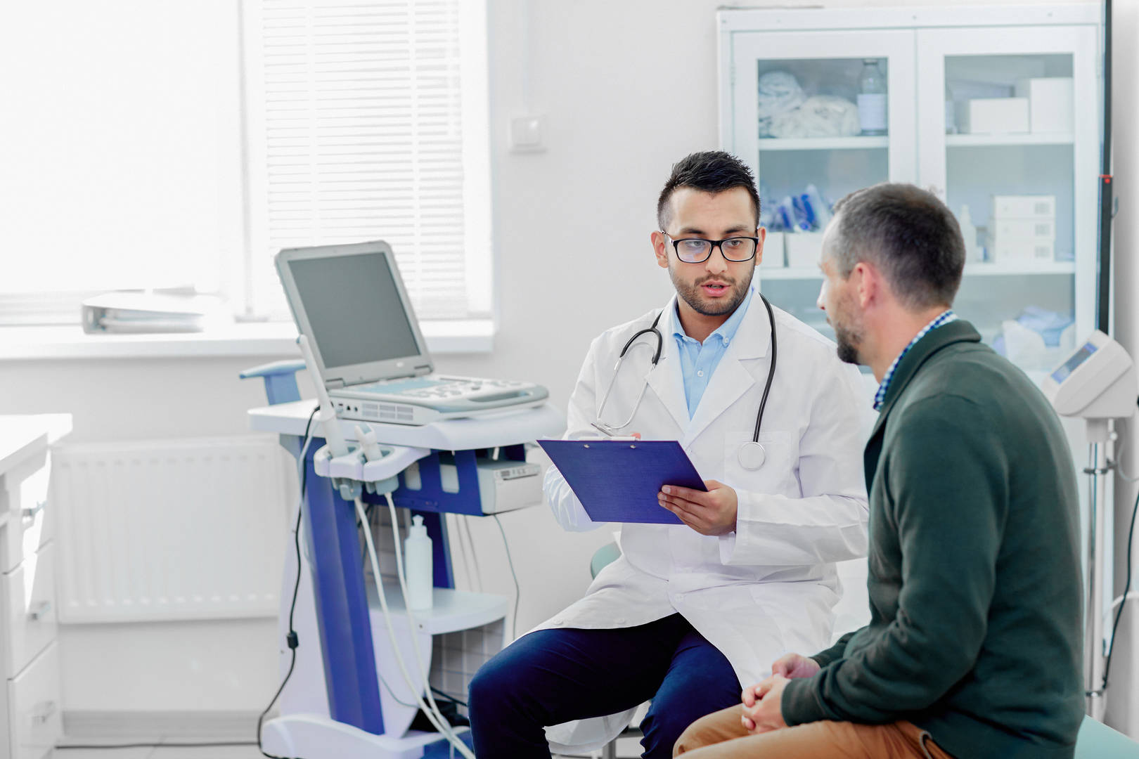 AB-Doctor-Patient-Exam_RGB_Large_JPG