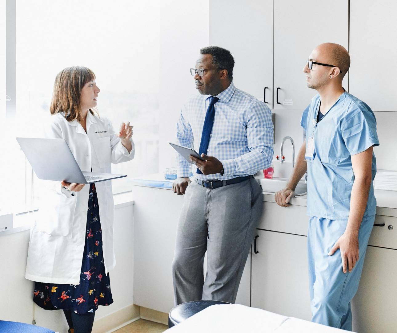 AB-HH-Doctor-Nurse-Business AB-DC-_RGB_Large_JPG_1634x1368